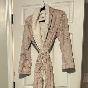 Stars Above Cozy Cream and Tan Robe